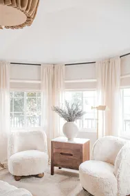 Designer Stay in Amazing + Central Location! - Image 3