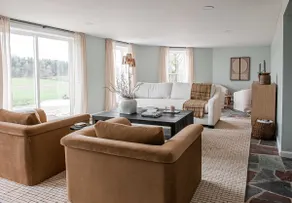 Designer Stay in Amazing + Central Location! - Image 4