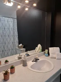 Bedroom 14 - Image 5
