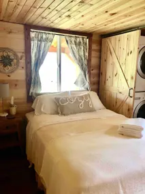 Cozy cabin next to winery! - Image 4