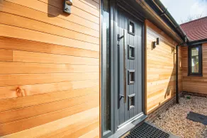Modern bungalow near Goodwood - Image 4