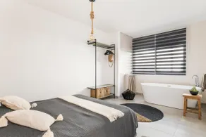 2BDR Modern & Sunset spotlight - Image 4