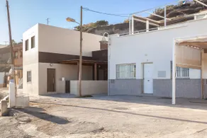 Beachfront house - Image 5