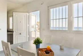 Beachfront house - Image 4