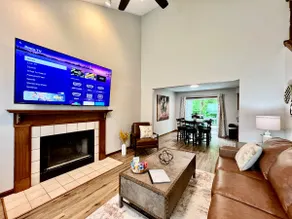 Newly Remodeled Charming home Liberty Twp. - Image 5