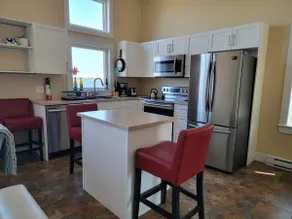 KS Waterfront Cottage - Image 4