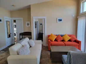 KS Waterfront Cottage - Image 3