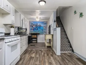 East Shore Retreat - Image 4
