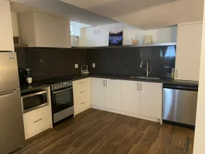 Cozy Studio Apartment - Image 2