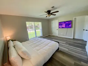 3-BR Getaway Ideal for Families - Image 3