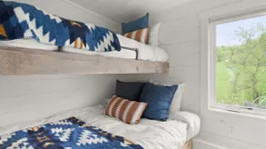 Charming Mountain Haven - Image 4