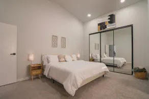 Modern Upstairs Apartment Near Airport/Trails #B - Image 2