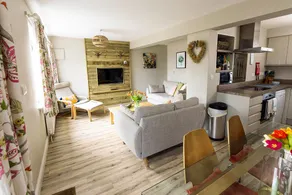 The Old Tractor Barn - Rural holiday accommodation - Image 5