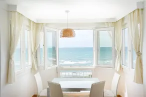 Beautiful frontline apartment in Torrox - Image 4