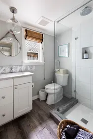 Bright and Cozy Beach Cottage - Image 5