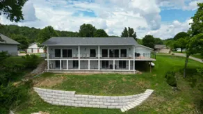 White River Retreat, steps from the water! - Image 2