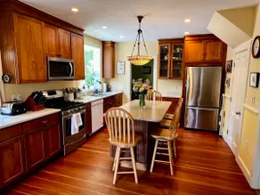 PayneCottage. A private oasis in downtown. - Image 2