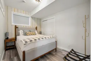 1BR PondView Walkout Luxury | AC | Winter Discount - Image 5