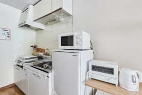 Easy access to Makuhari / 3 min walk to Station - Image 3