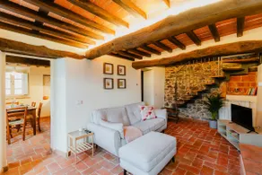 Portoncino 46 Authentic rustic tuscan style - Image 2
