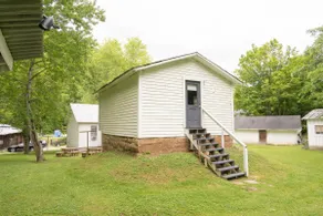 1887 West Virginia Cellar House-Strawberry Farm BB - Image 2