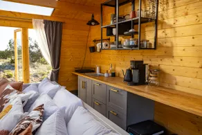 Grand Canyon Off-Grid Glamping Cabin - Image 2