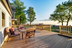 Park Combo| 6BR Waterfront| with Hot tub Sleeps 19 - Image 4