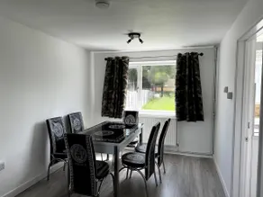 3-Bedroom Cosy Reading House - Image 3
