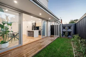 Modern Stylish Home - Walk to Beach - Image 3