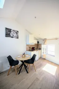 Studio 5 : Your urban oasis, elegant and calming - Image 3