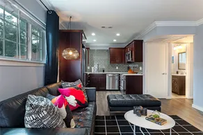 2BR The Raven Flats 08 | Hermann Park, Med Center! - Image 3