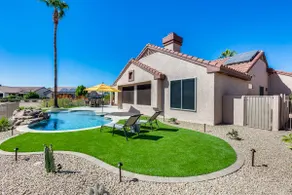 Cozy Cactus Pad with Pool in Surprise - Image 2