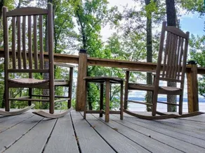 Tranquility A Lake Front Retreat - Image 2