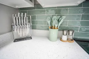 Newly renovated oasis - Image 4