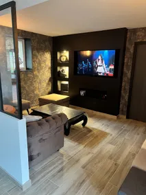 the veranda (game room) - Image 2