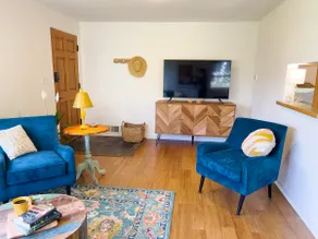 Magnolia Garden Cottage - Image 4