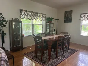 Sweet Colonial Home in Ann Arbor - Image 4