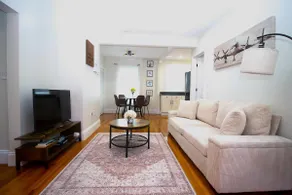 Milton Retreat: 10 Min to Boston, Near Amenities - Image 2