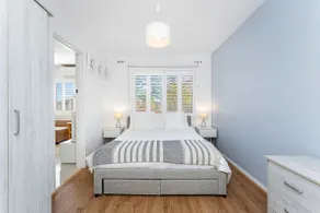 Cottesloe Beach lifestyle - Image 4