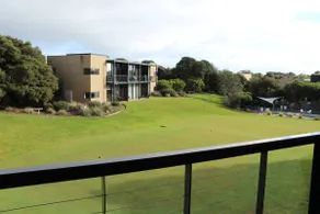Coastal Cove Retreat - with heated pool near Hot Springs & Golf - Image 2