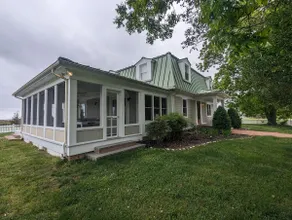 The Hopkins House-Waterfront-Pet Friendly-New Rate - Image 3
