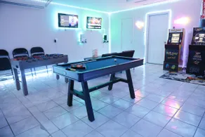 Spacious TX Oasis – Game Room, PS5, Xbox, & BBQ - Image 3