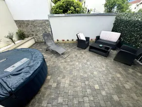 Beautiful 3P house with Jacuzzi - the hillsides - Image 3