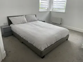 Apartment in Gloucester - Image 3