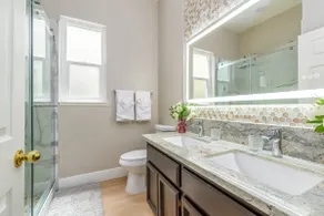 Charming 3Q Home w/Gourmet Backyard in Elk Grove - Image 5