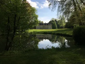 Charming 19th-century chateau - Image 4