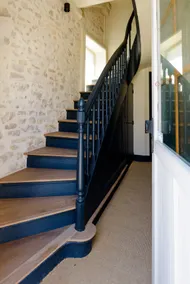 tourist studio - Image 5