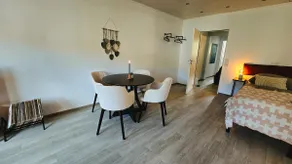 Central, cozy, close to the forest - Image 2