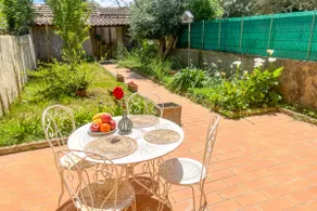 Garden - Close to ramparts - Image 2