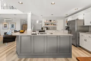 Okanagan Lake Private Beachfront Retreat – 4-Bedroom Spacious Home Sleeps 8 - Image 5